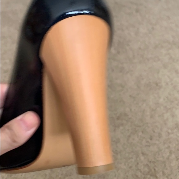 Stuart Weitzman Patent Leather Navy Peep Toe Wood Heel pump shoe EUC US 8 - Picture 11 of 15